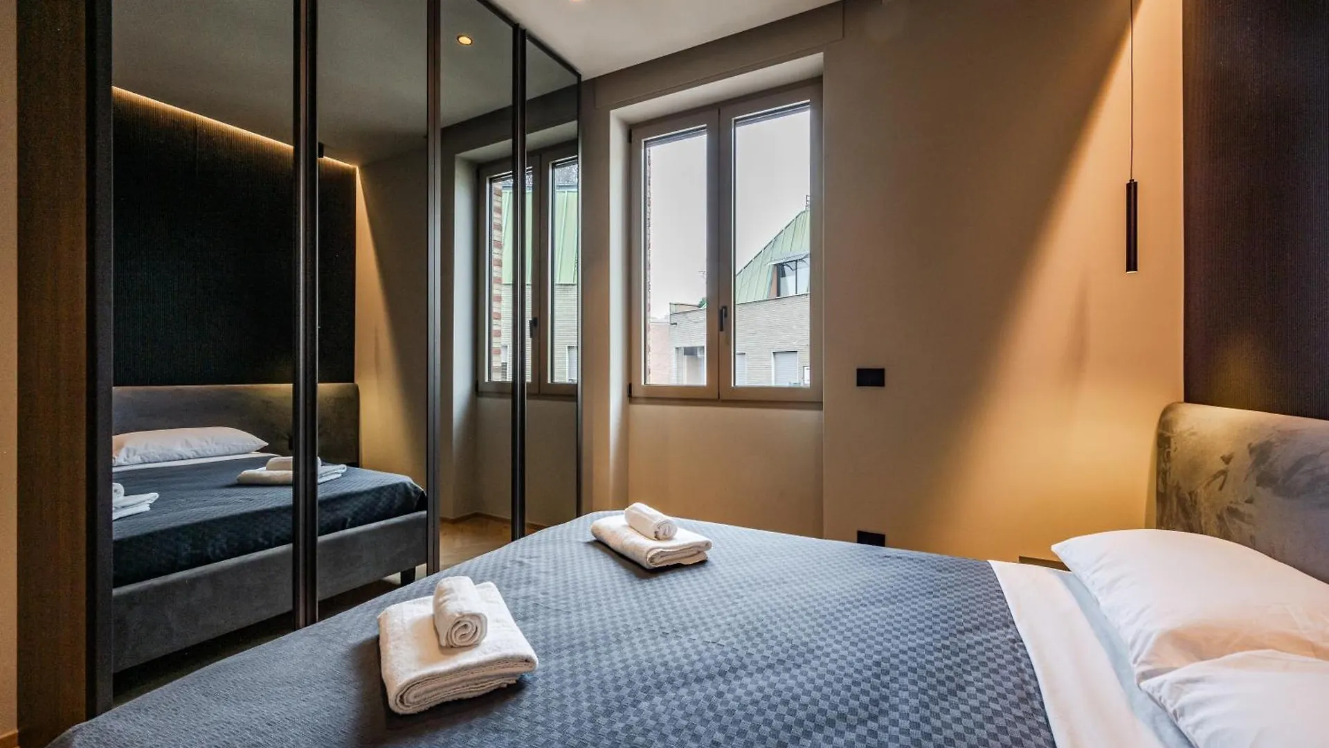 Luxury Suite With View Steps From The Duomo Milano