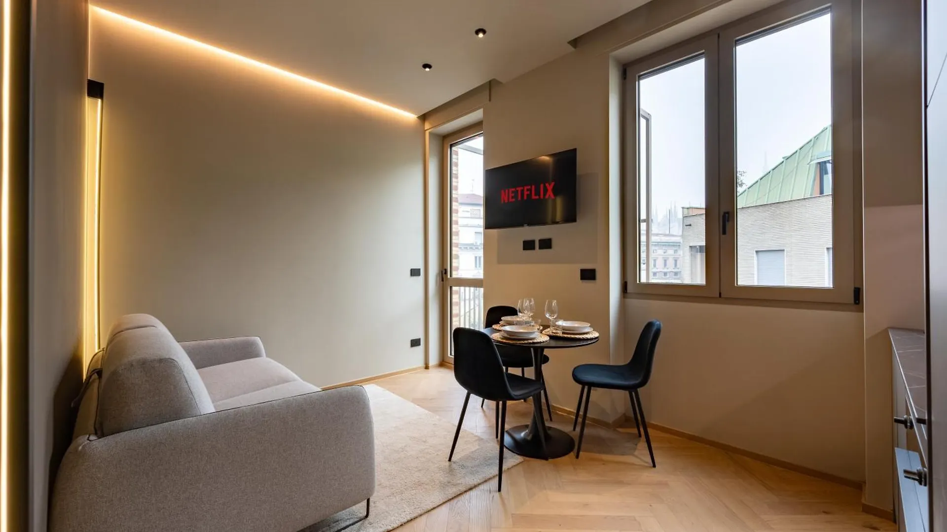Apartment Luxury Suite With View Steps From The Duomo Mailand