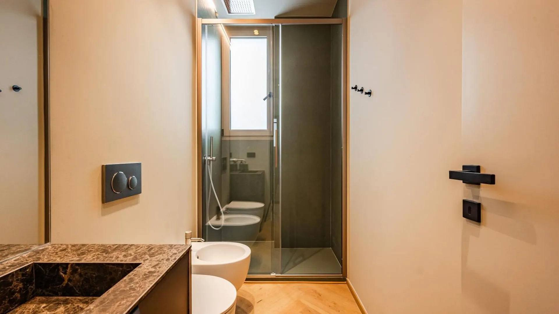 Luxury Suite With View Steps From The Duomo Mailand